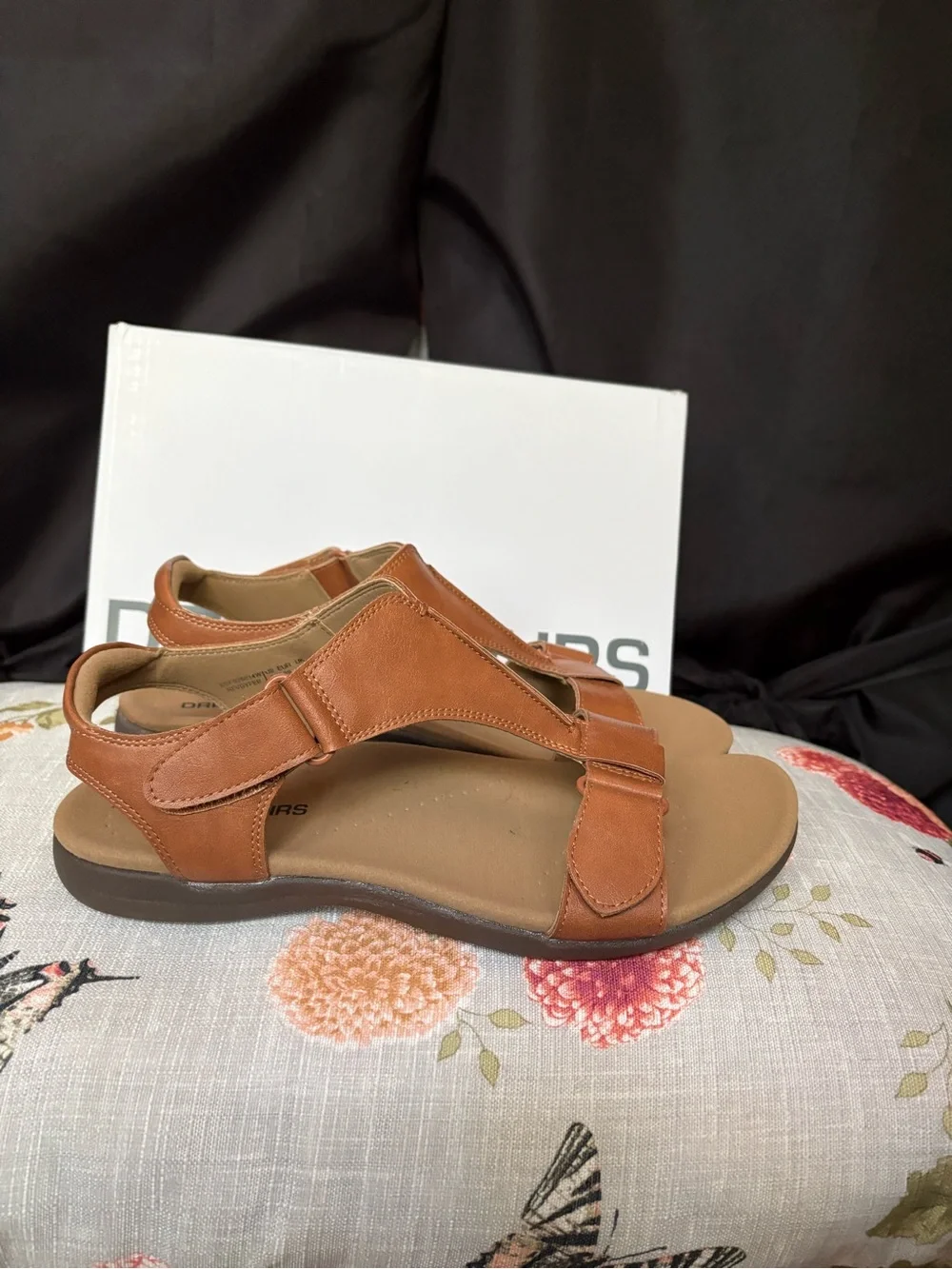 Dream Pairs Women’s Brown T-Strap Casual Sandals